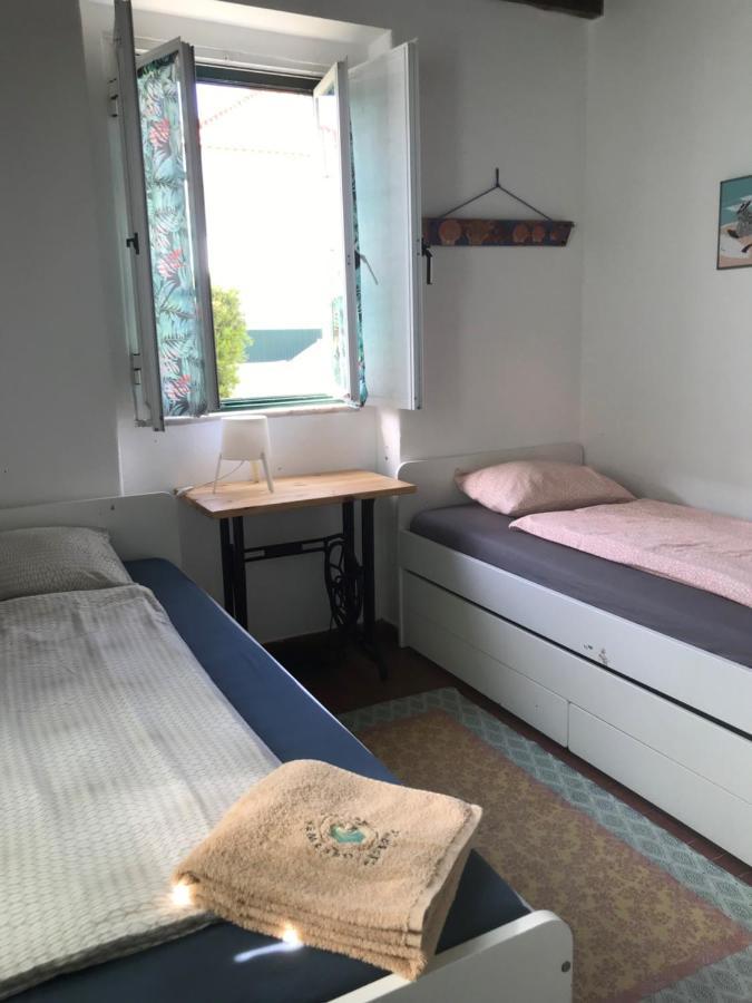 Getwet Surfcamp II Hostel Коста да Капарика Екстериор снимка